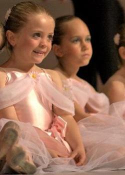 HCB-Little-dancers-768x376